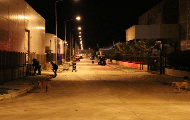 İzmir'de şüpheli paket paniği